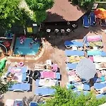 מלון Blue Lagoon 3*