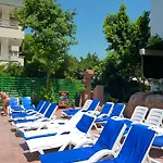 Blue Lagoon Hotel 3*