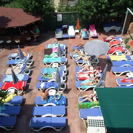 Hotel Blue Lagoon 2*