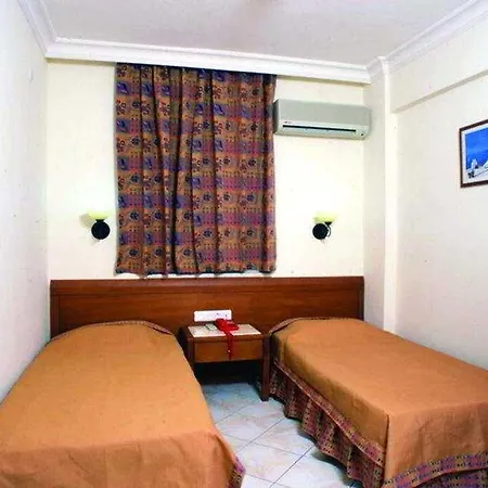 Hotel Blue Lagoon 2*