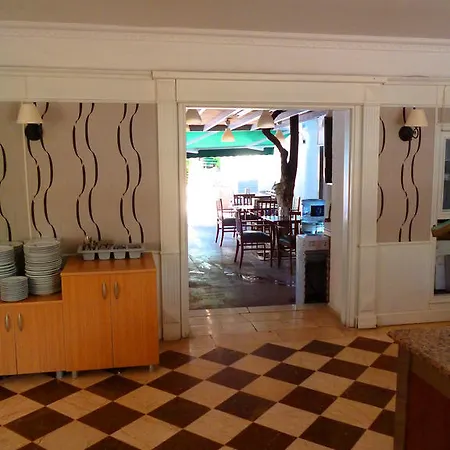 Hotel Blue Lagoon 2*