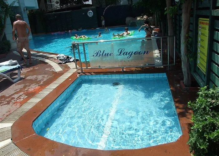 Blue Lagoon 3* מרמריס