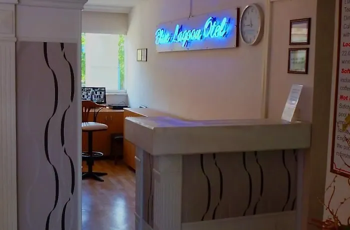 Blue Lagoon מרמריס