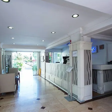 فندق Blue Lagoon